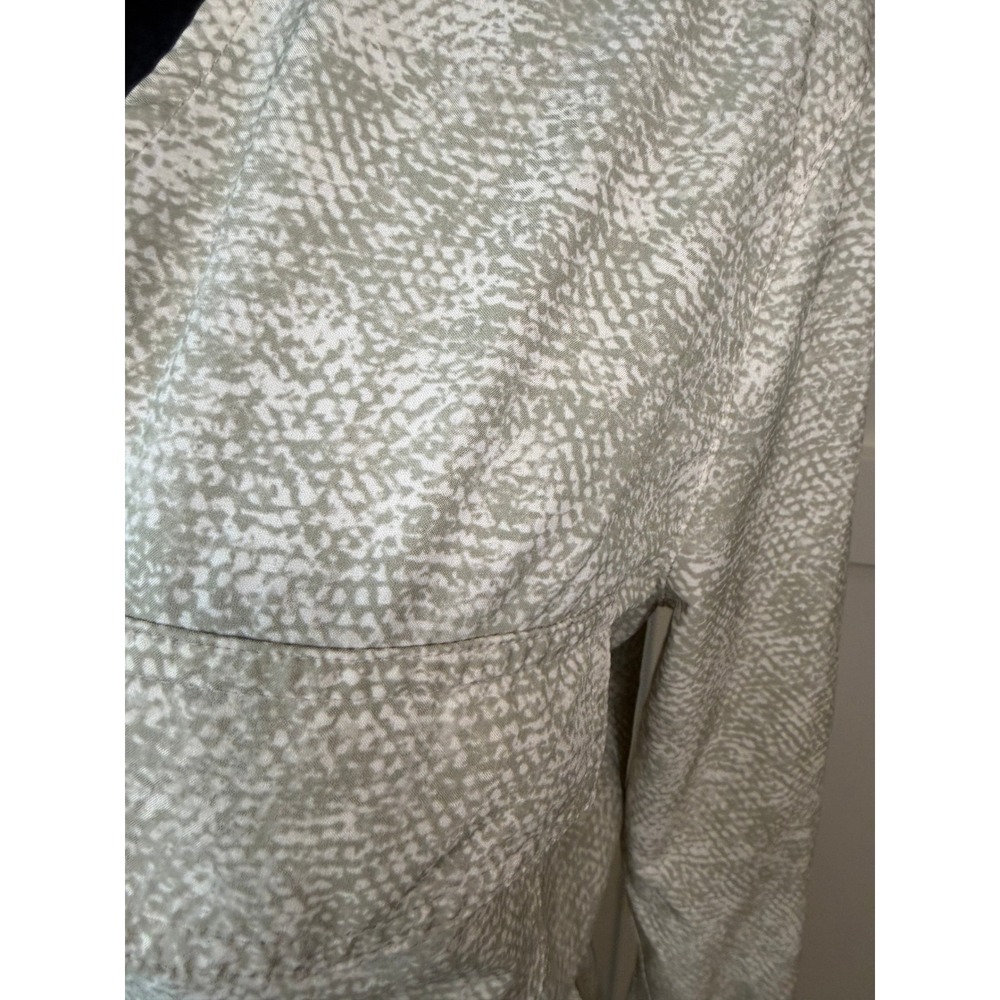 Athleta Presidio Dress Gray White Snakeskin Print Long Sleeve V-Neck Medium - Picture 3 of 8